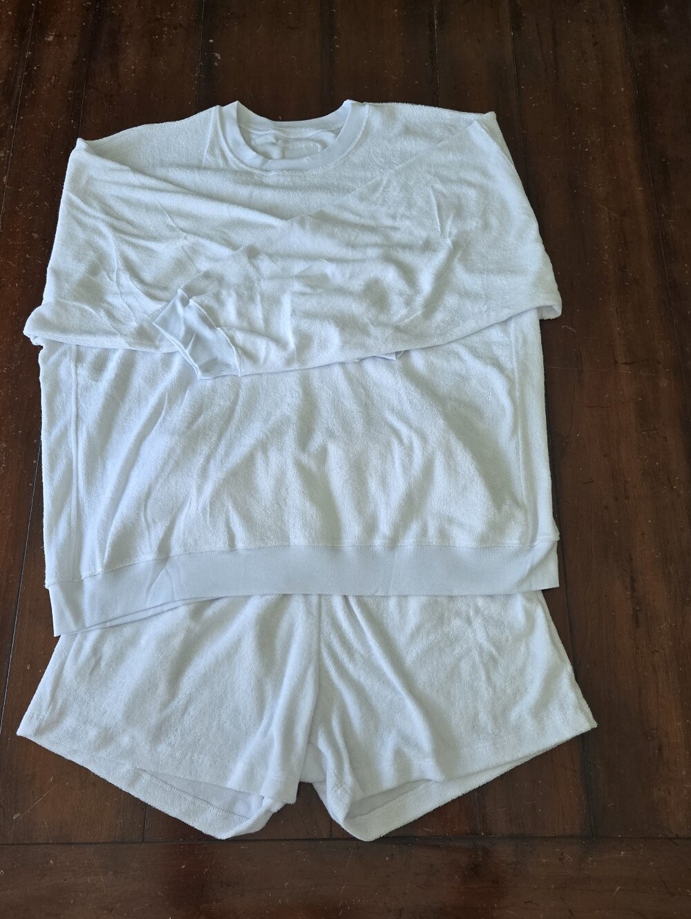 Daily Drills White Towel Terry Crewneck Sweatshirt And Short Set. - Picture 6 of 6